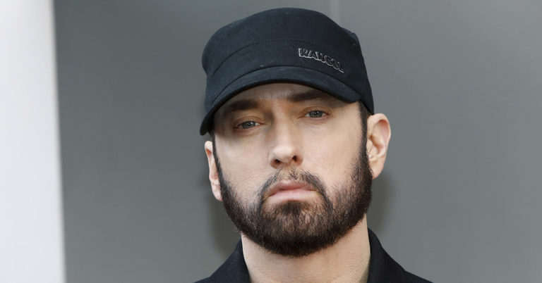 There is One Song Eminem No Longer Performs and He ‘Apologizes for Writing it’ - Featured image