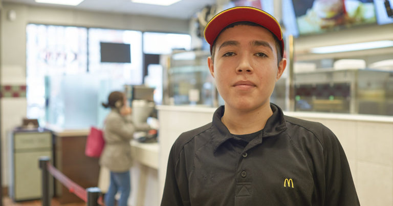 McDonald’s Insider Says Fast Food Giant is No Longer Catering to Customers Who Earn $45k or Less - Featured image