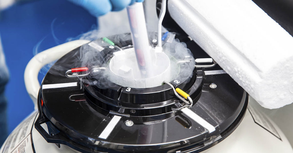 Inside The Infamous US Lab That Freezes Rich People in Hopes They Wake Up in the Future - Featured image