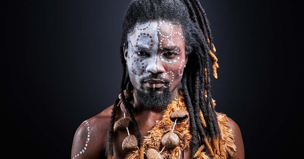 37 Men Dressed In Their National Costumes for a Male Beauty Pageant - Featured image