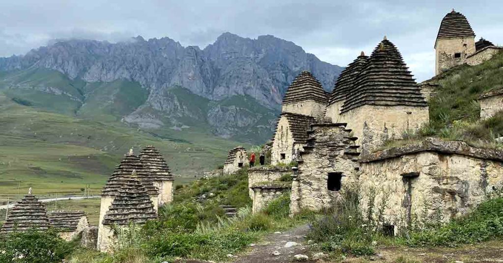 25+ Cities That Might Make You Think Twice About Visiting - Featured image