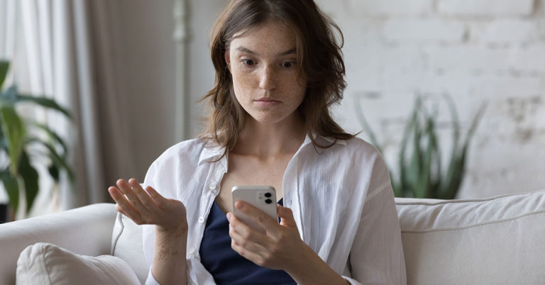 10 Women Share Stories of What It’s Like When Your Ex Tries to Contact You Years Later - Featured image