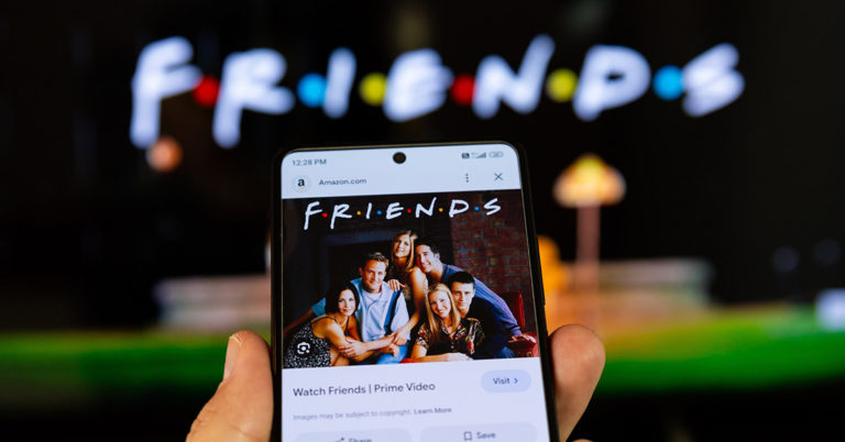 Actress Quinta Brunson Calls Out Friends for Having ‘No Black Characters’ - Featured image