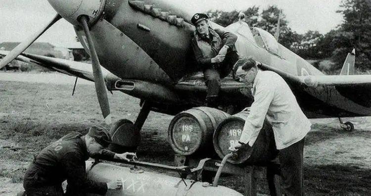 This is how British pilots made beer runs for troops in Normandy.