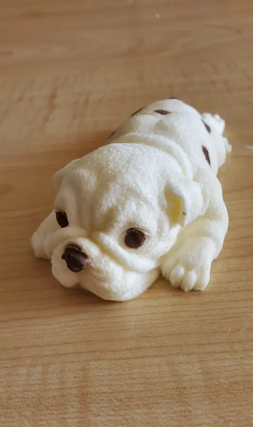 Realistic dog cake
