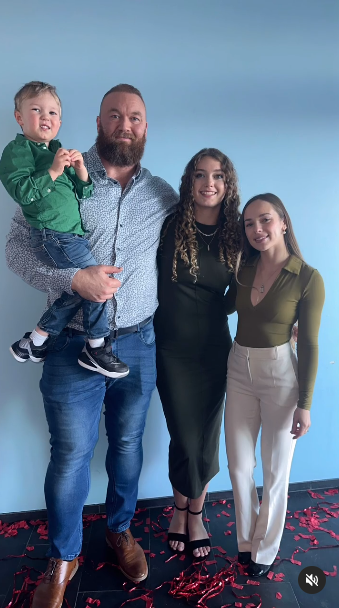 The Mountain, Thor Björnsson, with his wife (extreme right) and two children.