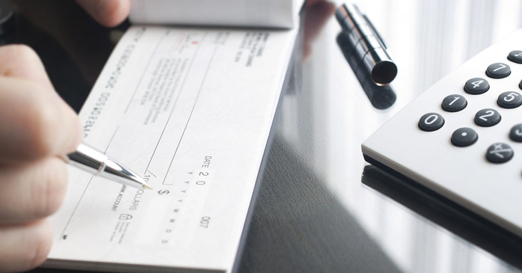 Parents Decide to Charge Daughter Rent After She Decided Not to Go to College – Debate Ensues - Featured image