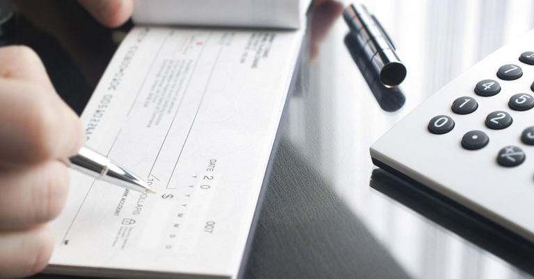 Parents Decide to Charge Daughter Rent After She Decided Not to Go to College – Debate Ensues - Featured image