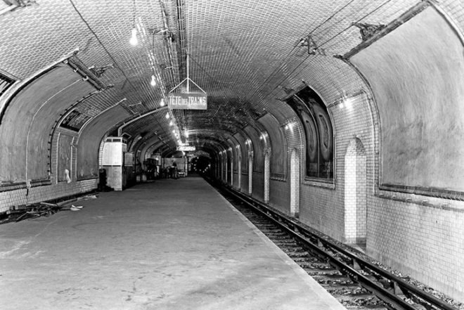 A picture of one of the abandoned Paris Metro stations