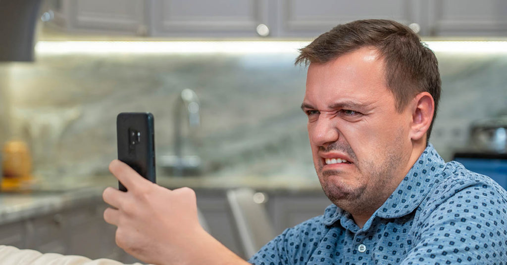 17 People Who Witnessed Really Cringeworthy Situations - Featured image
