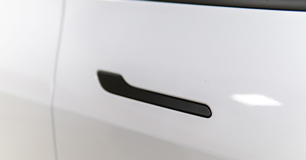 Some Tesla Owners Have Been Locked Inside After Losing Power. Here’s How to Manually Open a Tesla Door if You Get Stuck - Featured image