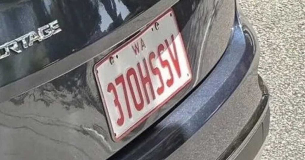 License Plate With Hidden Message Spotted in Australia Goes Viral - Featured image