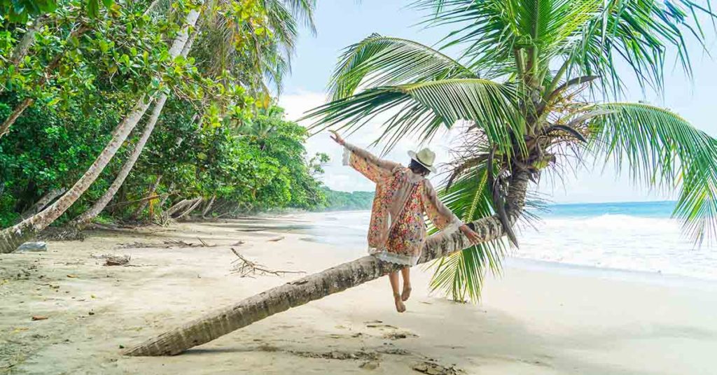 10+ Reasons You’ll Want to Make Costa Rica Your Next Travel Destination - Featured image
