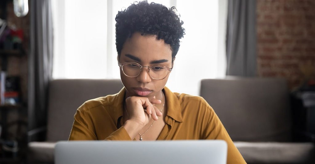 Can You Find The Mistake In This Dining Room Scene Image? - Featured image