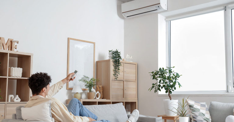 Why shouldn’t you set the air conditioner to 26°C at night? - Featured image