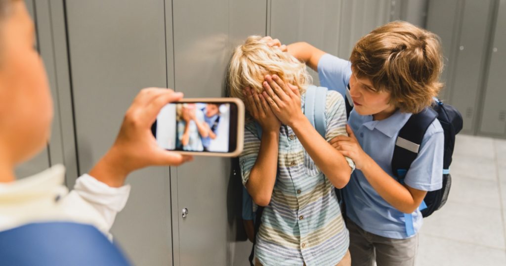 15 times people exacted sweet revenge on their childhood bullies and healed - Featured image