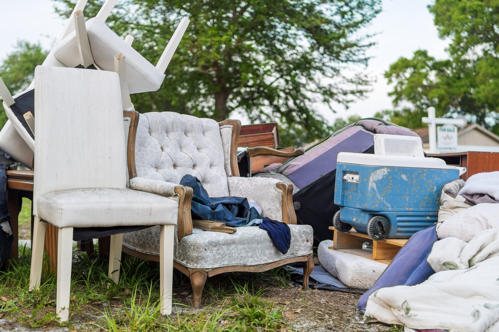 14 Signs Your Home Is Too Full - Featured image