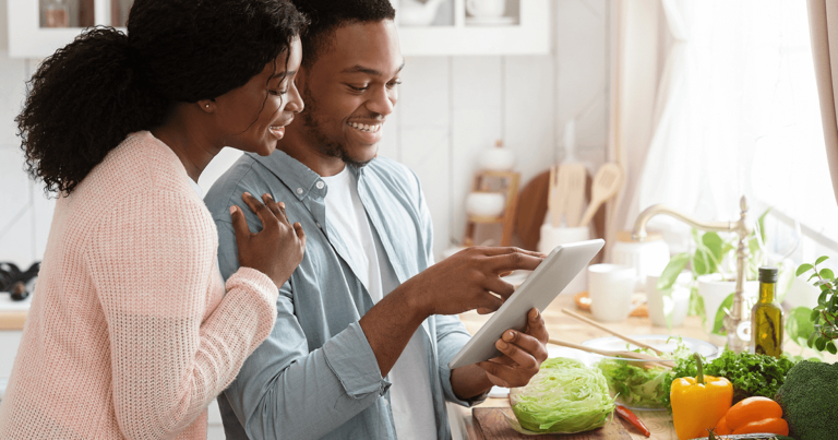 10 Signs of a Healthy Relationship - Featured image