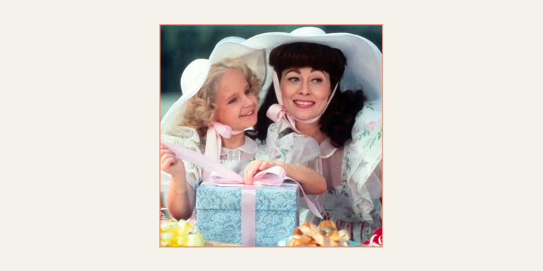 15 Signs of a Toxic Family Member, and What to Do About Them - Featured image