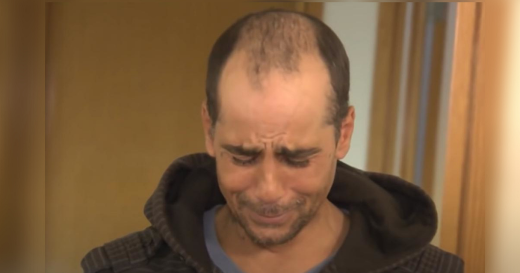 Honest homeless man returns $10k check to owner and is repaid in the most surprising way - Featured image