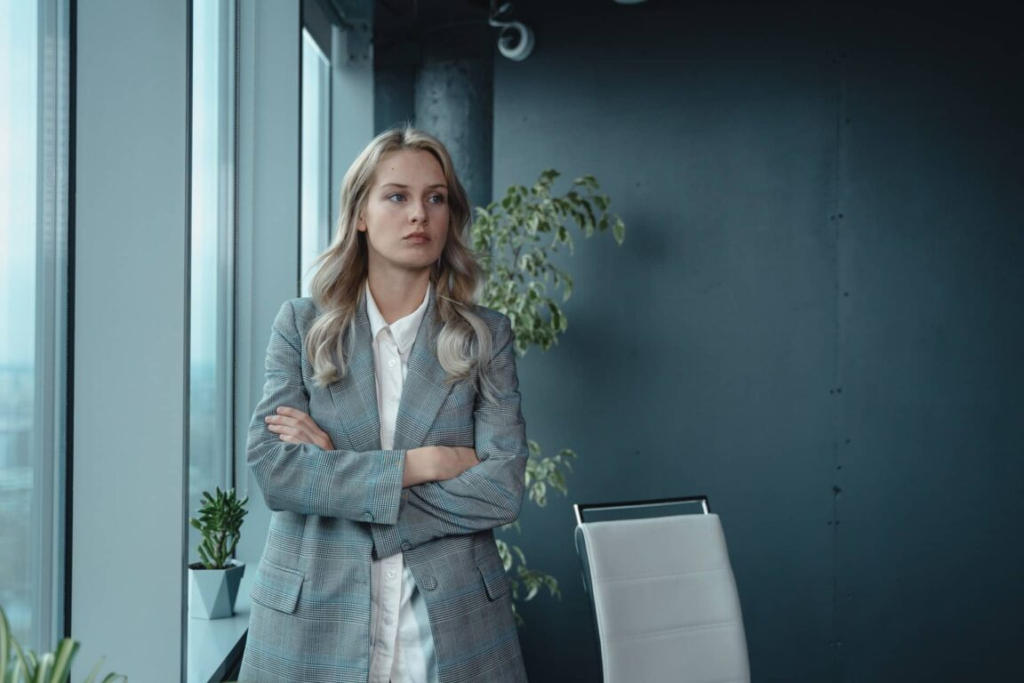 10 red flags of an arrogant individual (and 10 easy ways to deal with them) - Featured image