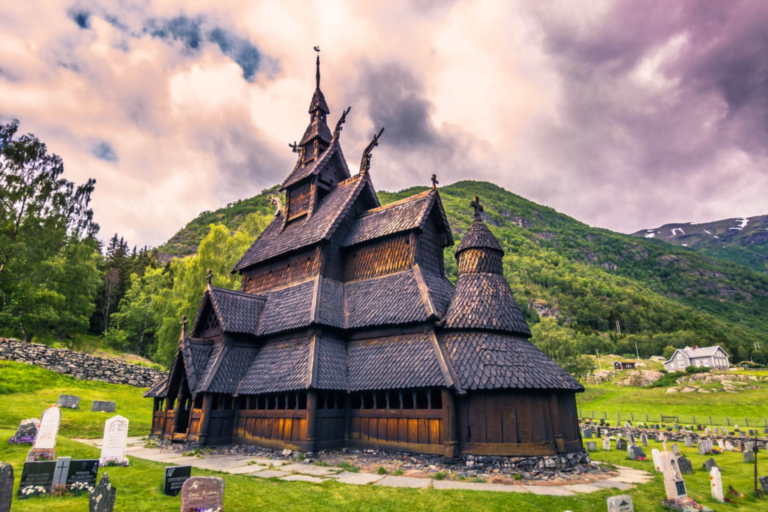 20 Incredible Facts About Norway - Featured image