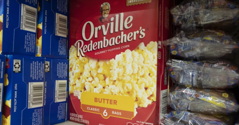 Why Do People Eat Popcorn at the Movies? - Featured image