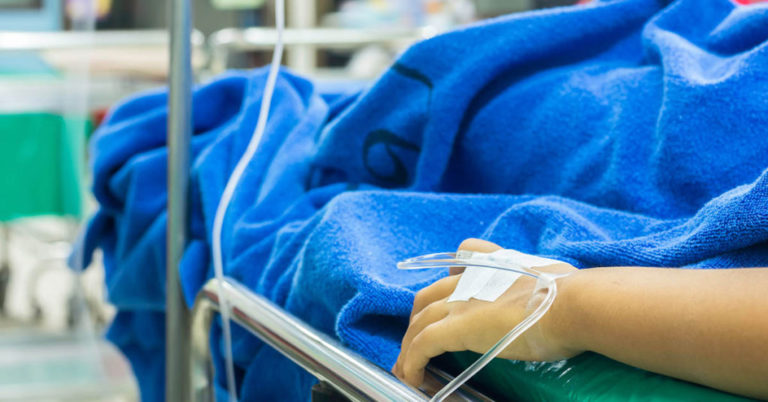 After a 20-Year Coma Woman Awakens to Delivers ‘Savage’ Line to Her Long-Time Friend - Featured image