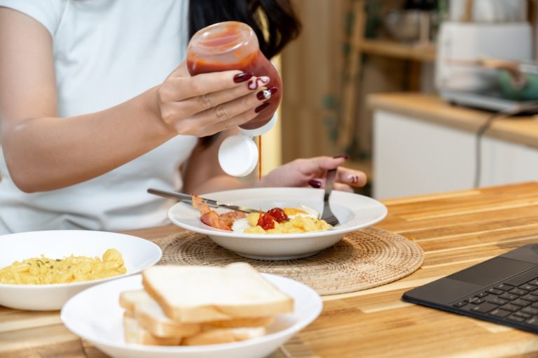 Ketchup Sandwiches and 15 Other Things That Was Considered ‘Poor People Food’ - Featured image