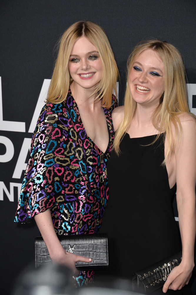 Dakota and Elle Fanning