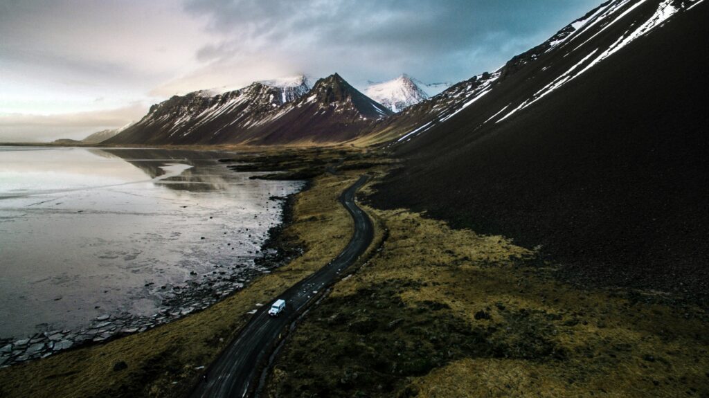 image of mountains in Iceland