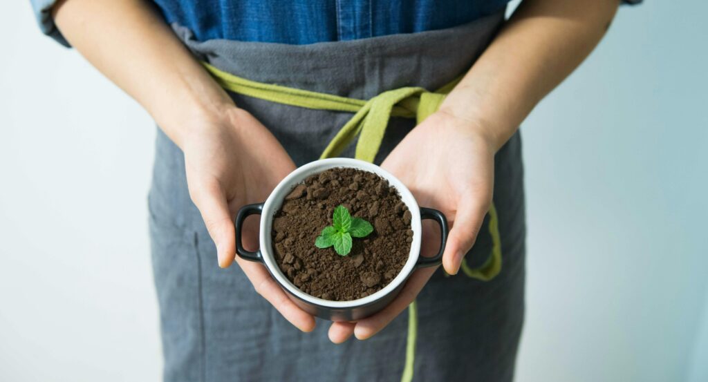 coffee grounds in cup