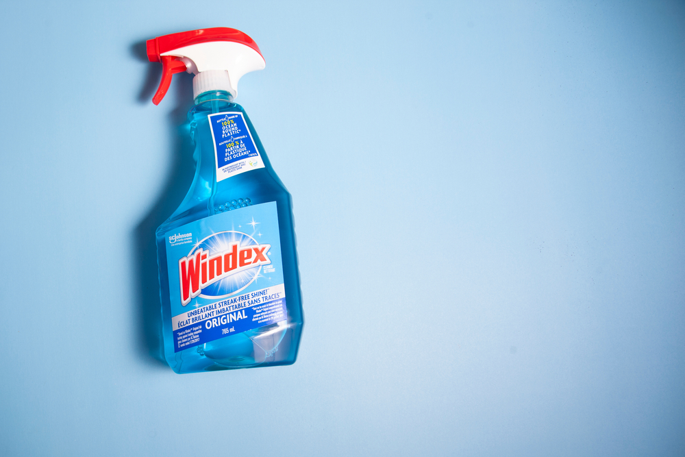 windex window cleaner