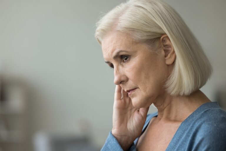 Common Drinks That May Increase Your Risk of Alzheimer’s - Featured image