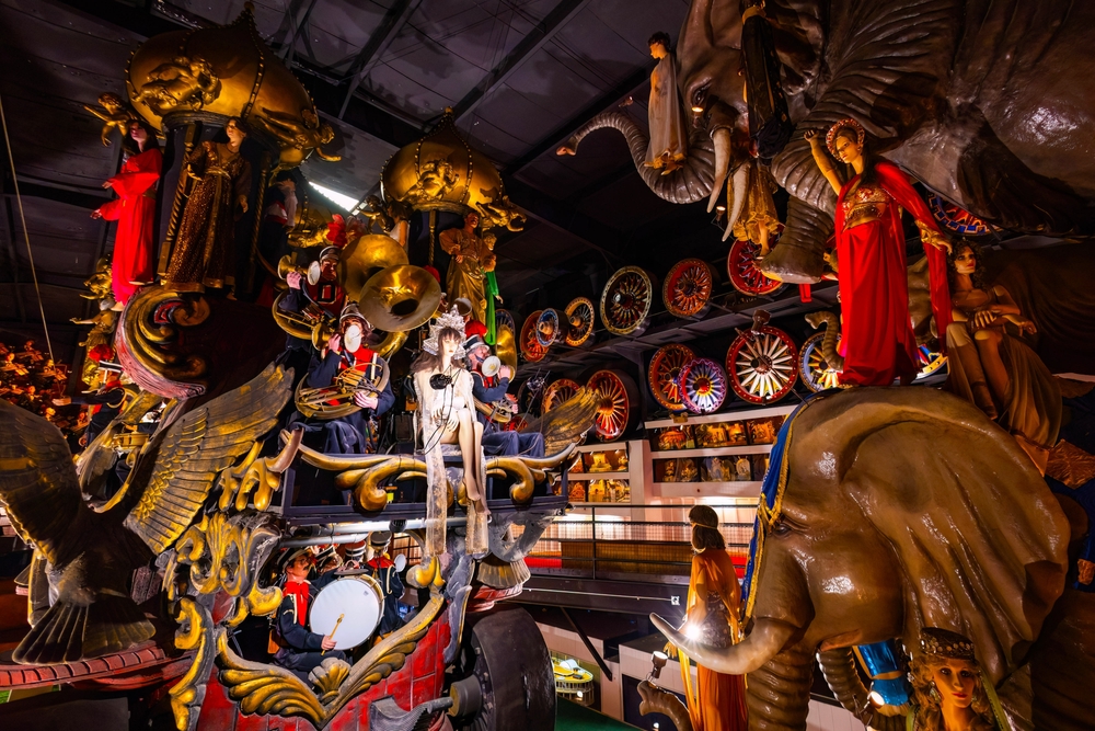 Spring Green, WI, USA - 05-08-2025: The Circus Room at House on the Rock in Spring Green, Wisconsin, features miniature circus displays and an automated orchestra