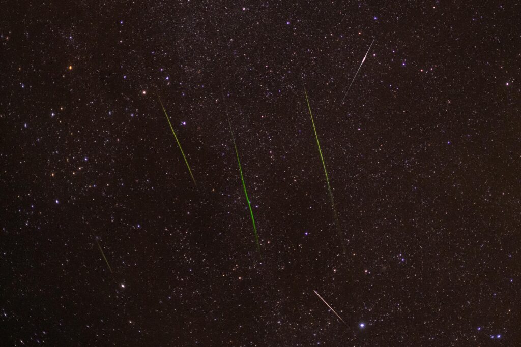 image of green meteors 
