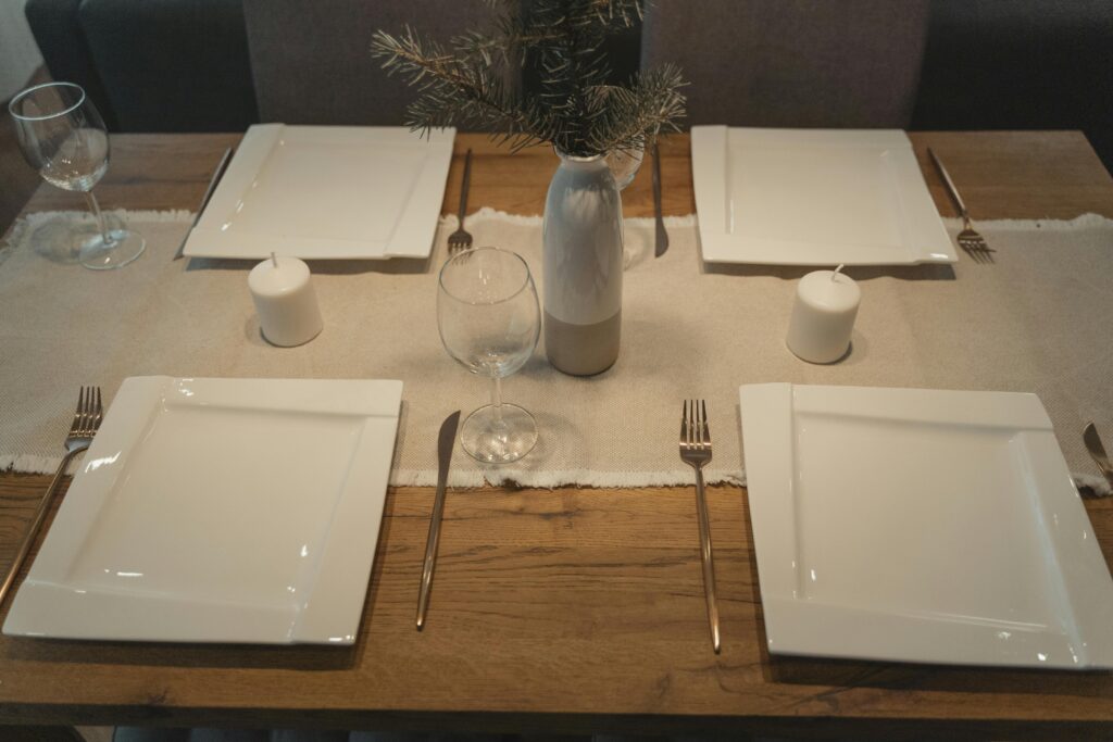 table runner on set table