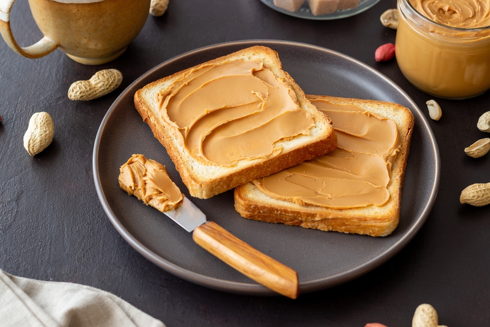 Peanut butter sandwich. Breakfast. Vegetarian food. American cuisine
