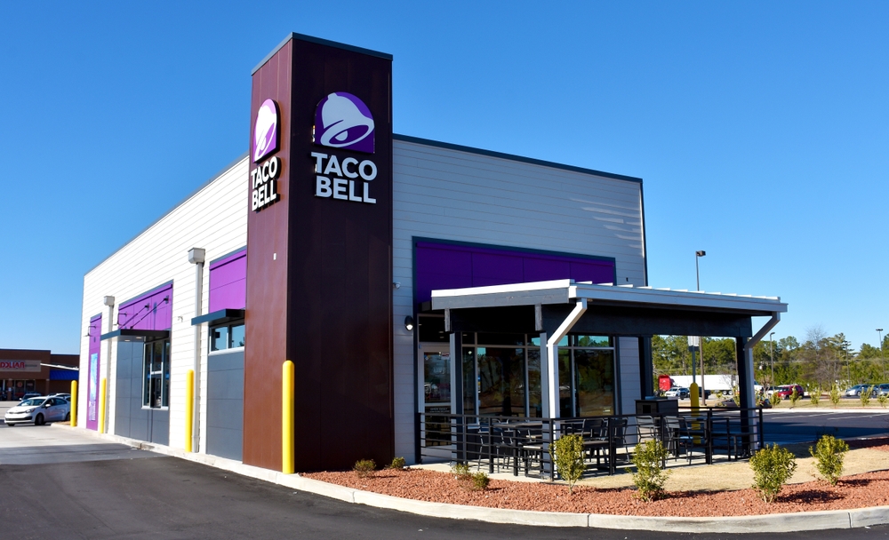 Exterior of Taco Bell fast-food restaurant, Fayetteville, North Carolina, USA, January 24, 2023