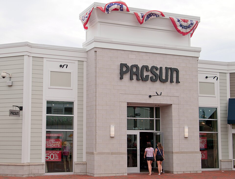 Pacsun outlet in Freeport, Maine.