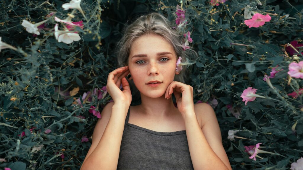woman in gray tank top

