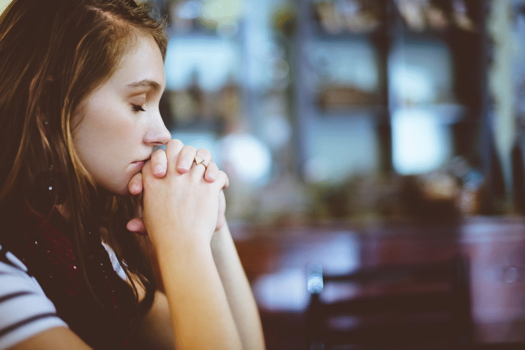 woman alone pray