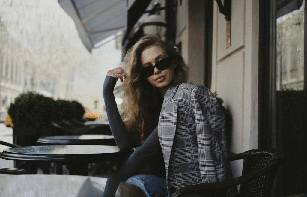 woman at cafe