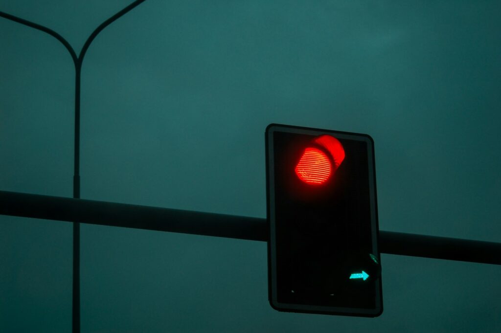 The traffic light shows a red light.