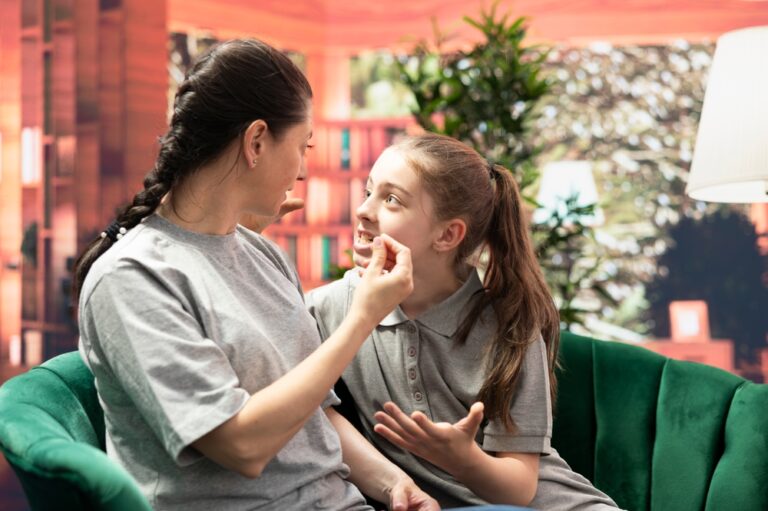 8 Signs Your Childhood Family Dynamics Are Still Affecting Your Self-Esteem - Featured image