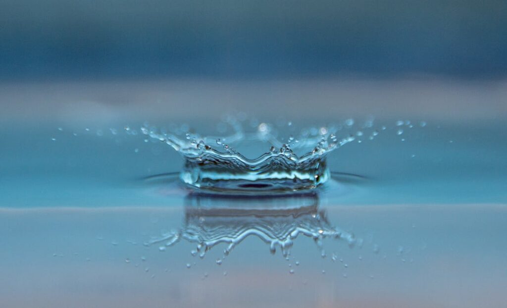 Water Droplet in Shallow Photo
