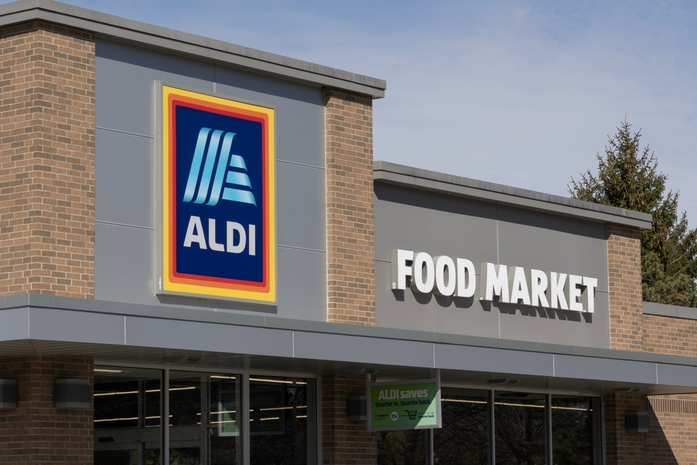 Anderson - March 18, 2025: Aldi Discount Supermarket. Aldi sells a range of grocery items, including produce, meat and dairy at discount prices.