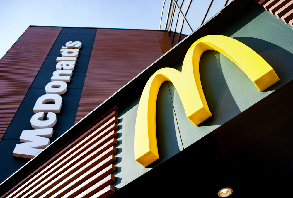 15 Secrets About McDonalds That Only Employees Know - Featured image