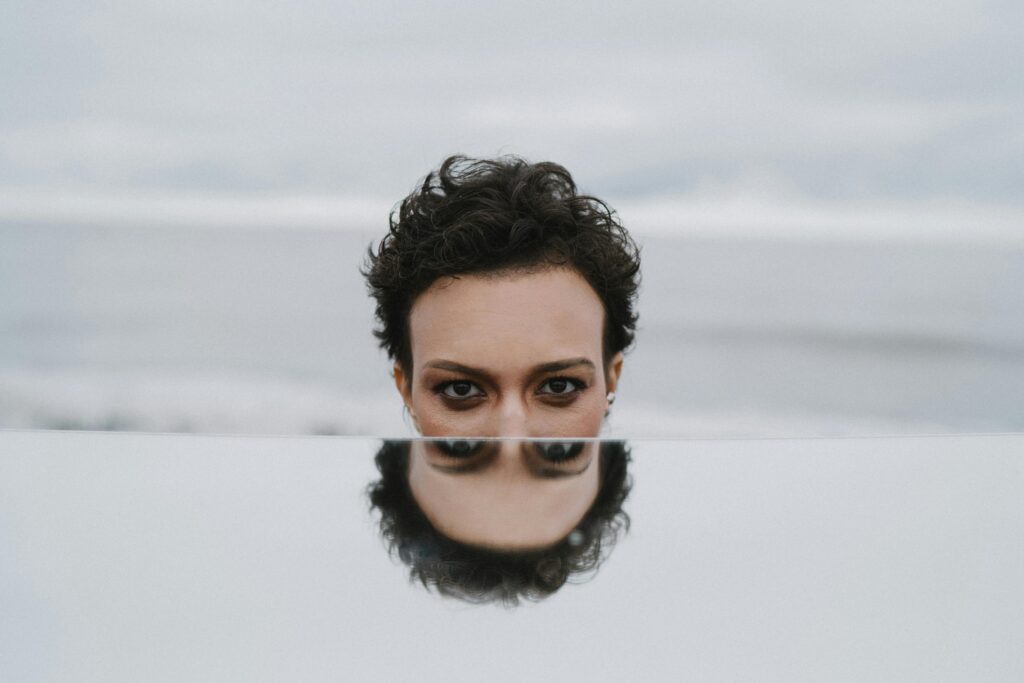 How to Spot the 7 Major Differences Between a Psychopath and Sociopath - Featured image