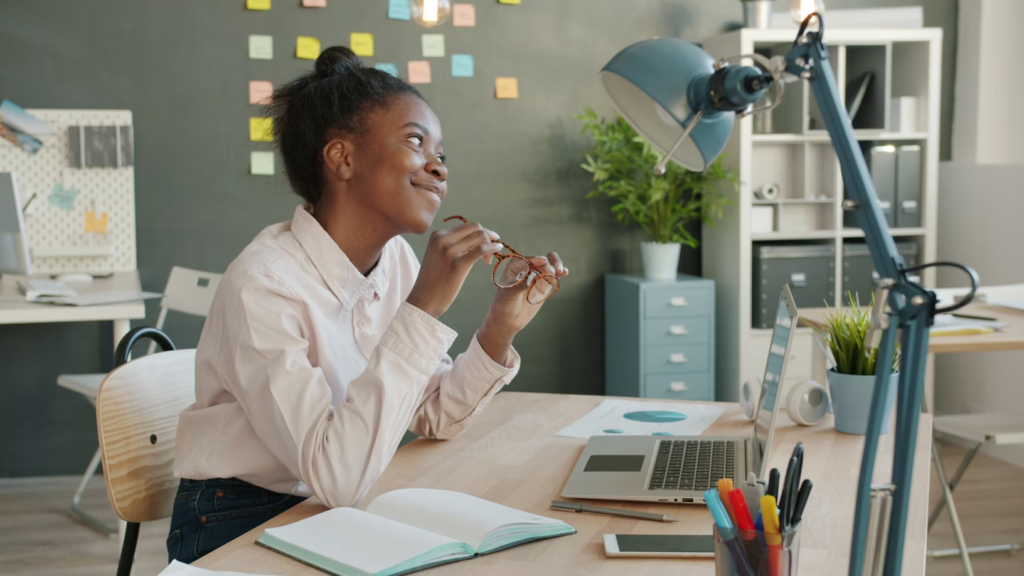 young-woman-working-at-a-desk-in-an-office